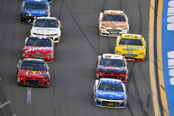 Chris Buescher, JTG Daugherty Racing Chevrolet Camaro and Jamie McMurray, Chip Ganassi Racing Chevrolet Camaro