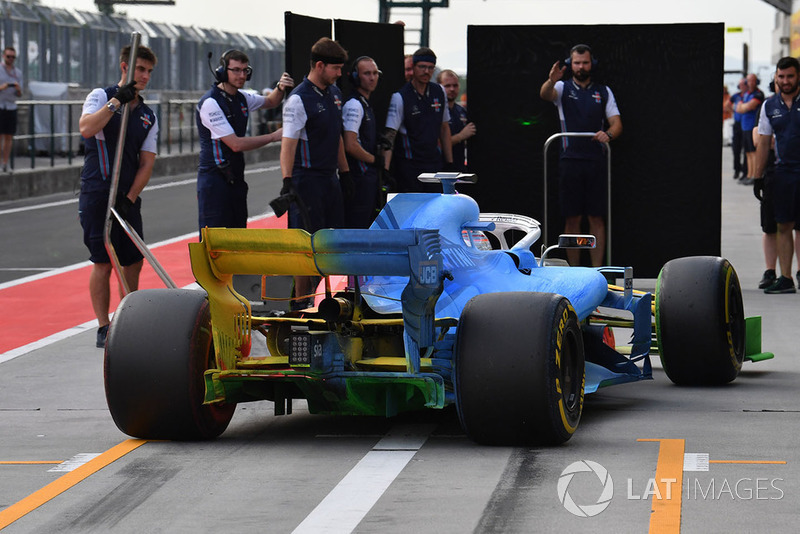 Robert Kubica, Williams FW41, avec de la peinture aéro flow-viz sur la voiture