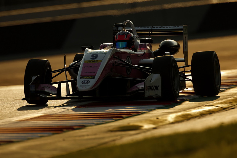 Jehan Daruvala, Carlin Dallara F317 - Volkswagen
