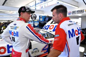 Kevin Harvick, Stewart-Haas Racing, Ford Fusion Mobil 1 and Rodney Childers
