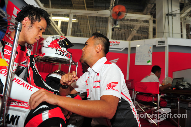 #7 Astra Honda Racing Team: Tommy Salim, M Febriansyah