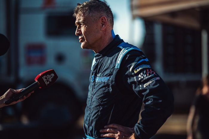 #217 X-raid Mini JCW Team Mini John Cooper Works Rally Plus: Krzysztof Hołowczyc, Łukasz Kurzeja