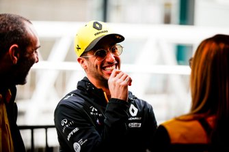 Daniel Ricciardo, Renault on the way to the Federation Square event