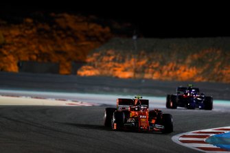 Charles Leclerc, Ferrari SF90, Alexander Albon, Toro Rosso STR14