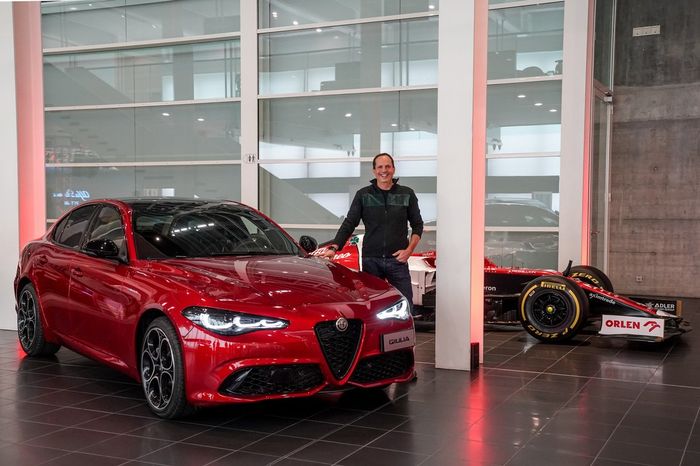 Vídeo: la presentación del coche 2023 de Alfa Romeo F1