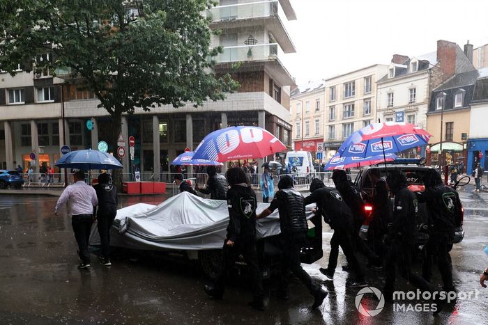 #30 Duqueine Team Oreca 07 - Gibson LMP2 of Richard Bradley, Guillermo Rojas, Reshad de Gerus 