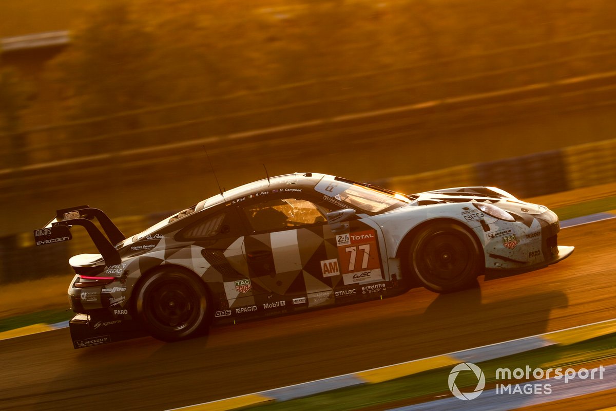 #77 Dempsey-Proton Racing Porsche 911 RSR: Christian Ried, Riccardo Pera, Matt Campbell