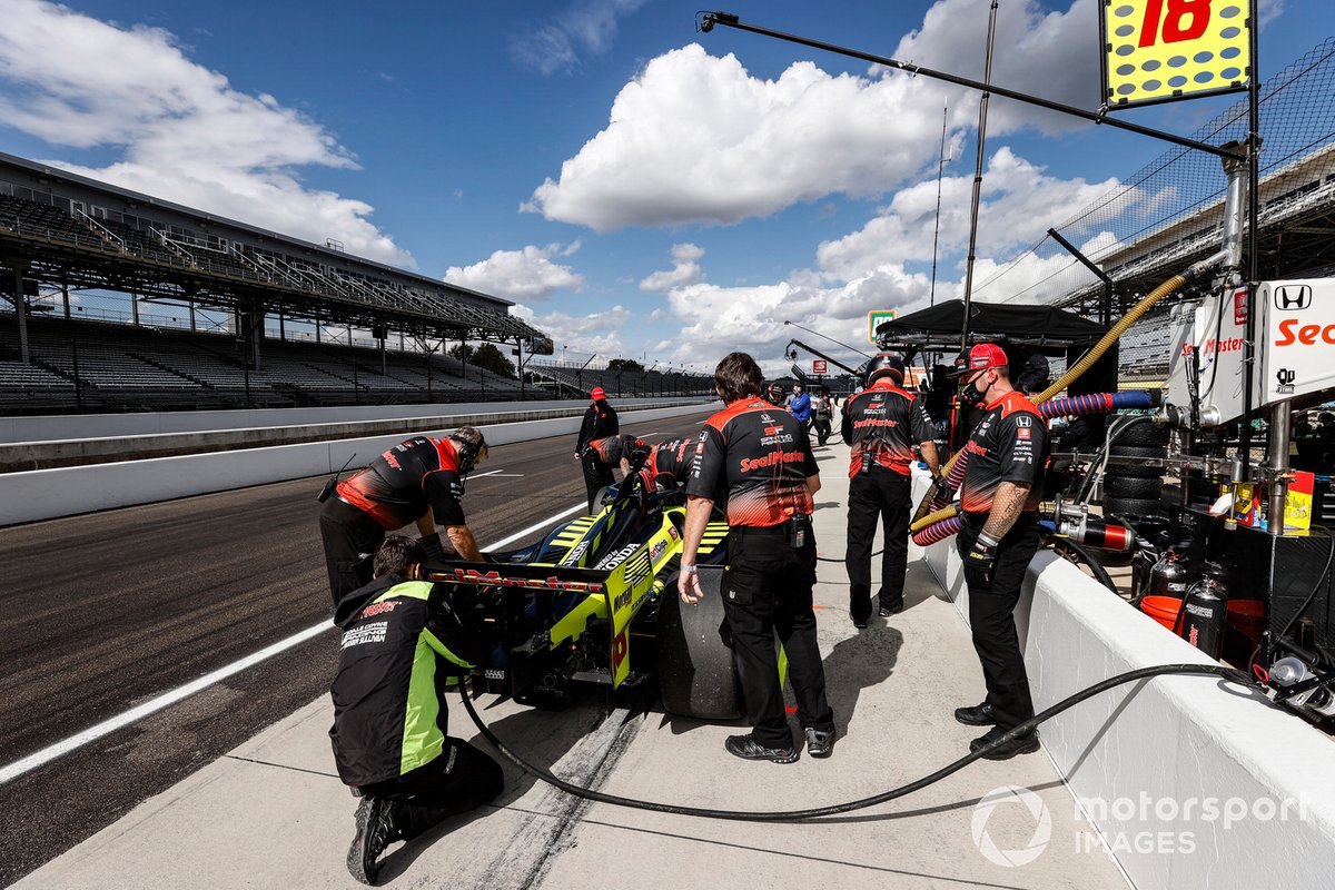 Santino Ferrucci, Dale Coyne Racing with Vasser Sullivan Honda