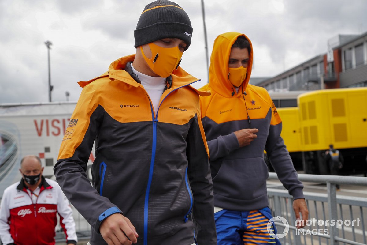 Lando Norris, McLaren e Carlos Sainz Jr., McLaren