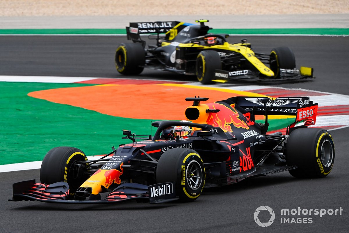Max Verstappen, Red Bull Racing RB16, Esteban Ocon, Renault F1 Team R.S.20