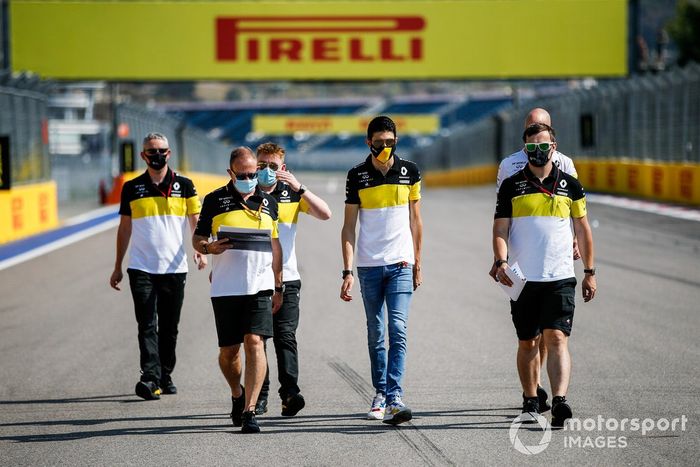Esteban Ocon, Renault F1, recorre la pista