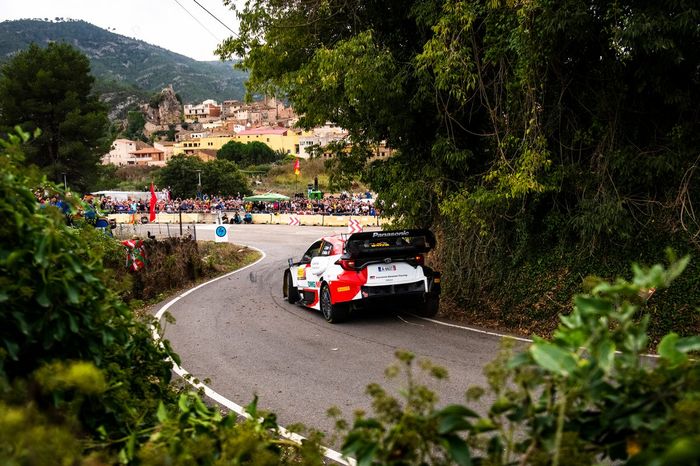 Sebastien Ogier, Benjamin Veillas, Toyota Gazoo Racing WRT Toyota GR Yaris Rally1