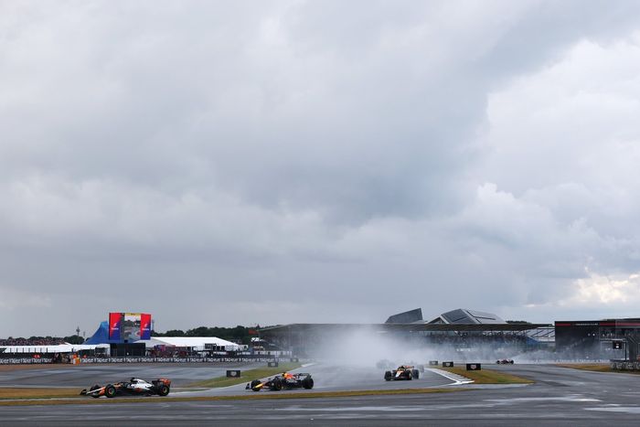 Oscar Piastri, McLaren, Max Verstappen, Red Bull Racing