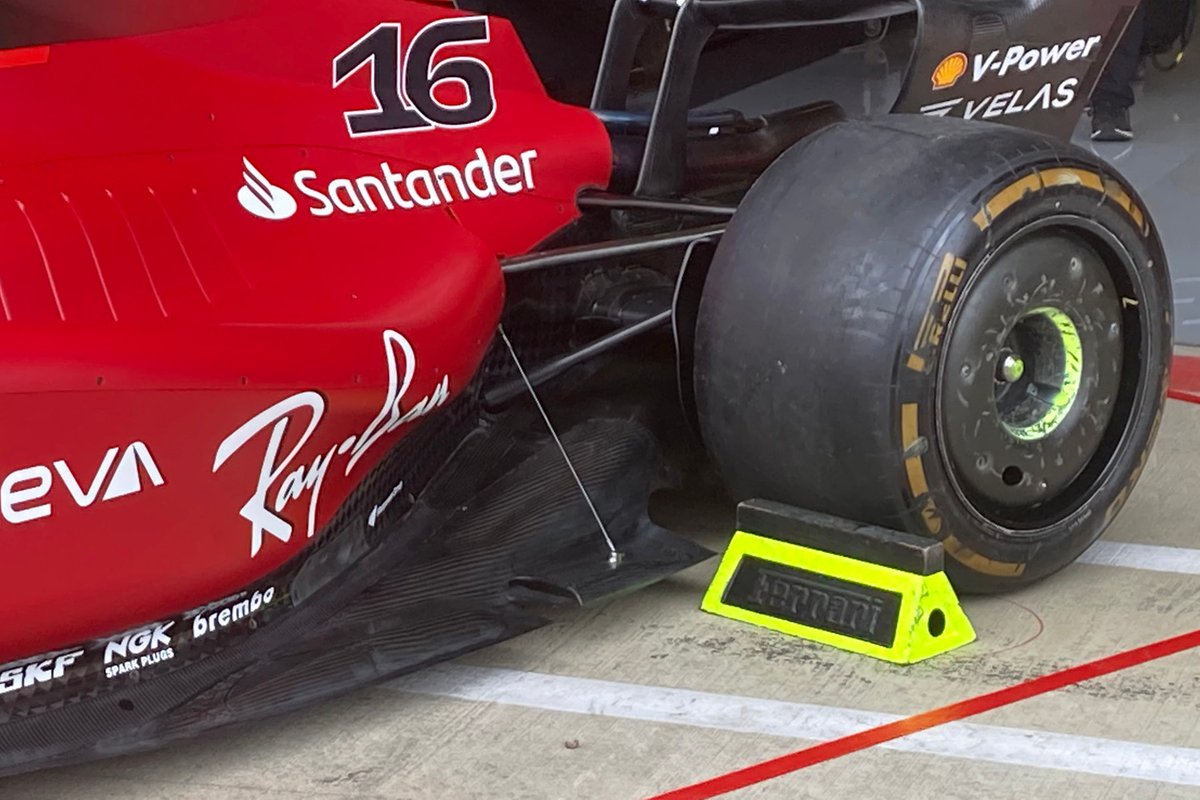 Ferrari F1-75: Unterboden mit Hinterrad-Aufhängung