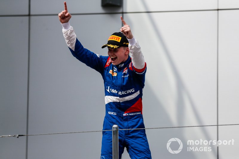 El campeón de la FIA F3 2019, Robert Shwartzman, PREMA Racing
