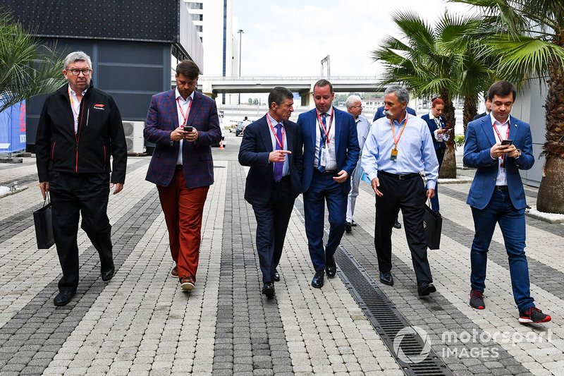 Ross Brawn, Managing Director of Motorsports, FOM, Alexy Titov, Executive Director, Rosgonki, Dmitry Kozak, Deputy Prime Minister of Russian Federation, Chase Carey, Chairman, Formula 1, and Sergey Vorobyev, Deputy General Director, OJSC Center Omega and Russian Grand Prix Promoter