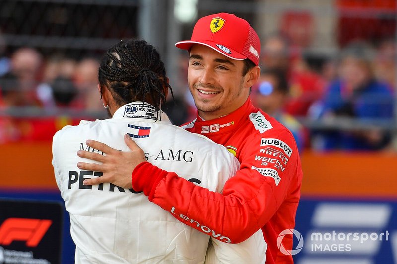 Leclerc e Hamilton