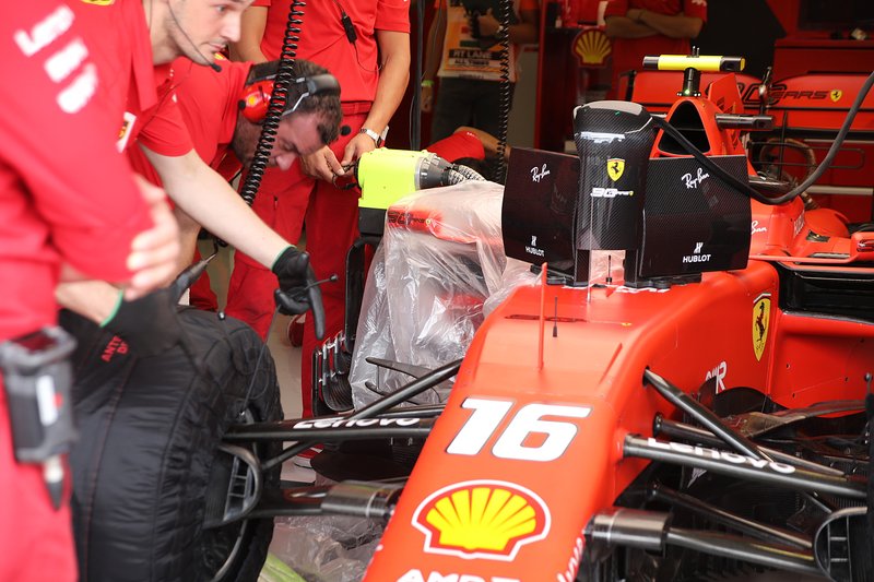 Ferrari SF90, front suspension