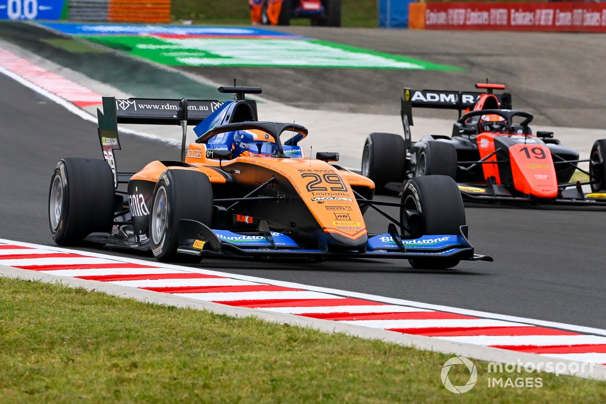 Alexander Peroni, Campos Racing y Lukas Dunner, MP Motorsport