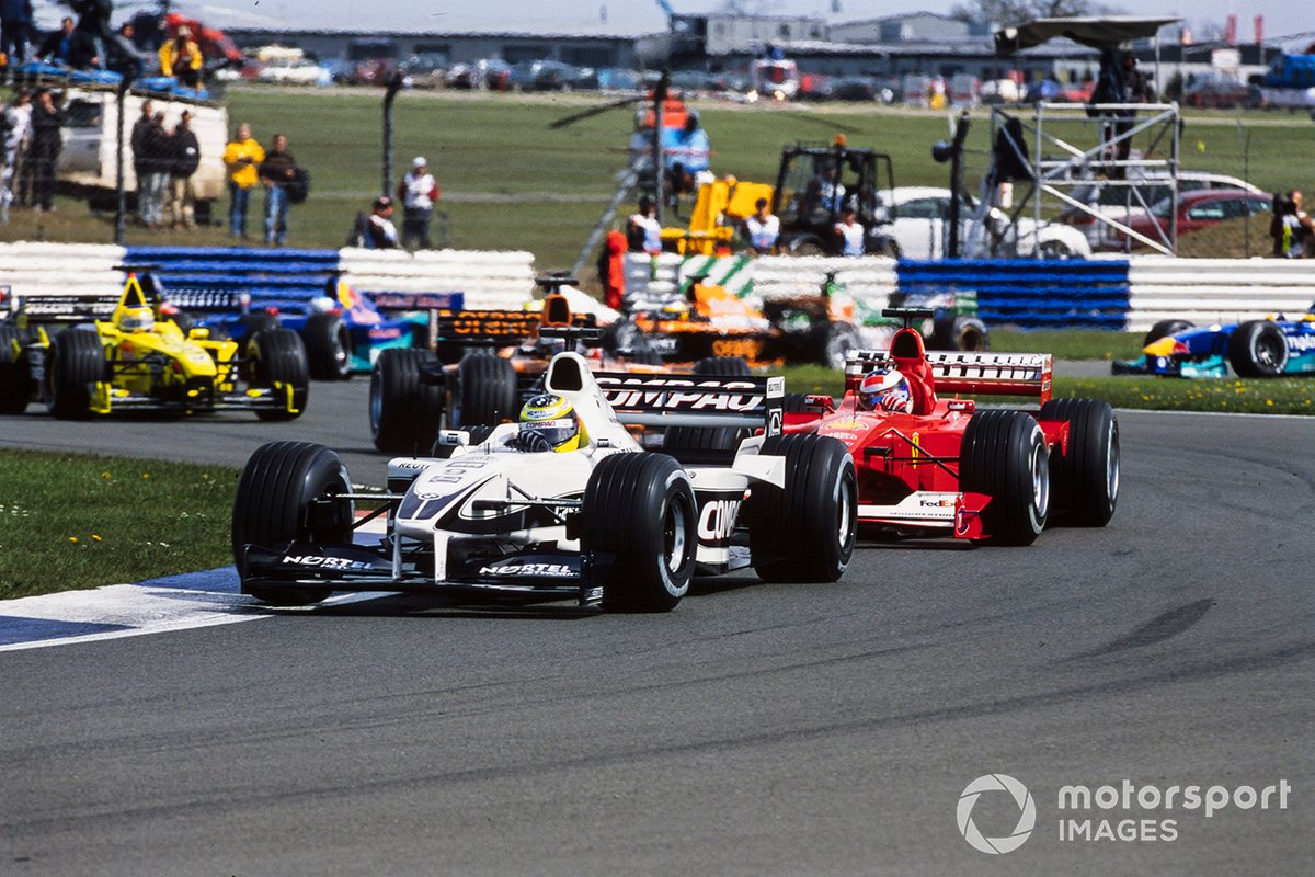 Ralf Schumacher, Williams FW22 BMW, Rubens Barrichello, Ferrari F1-2000