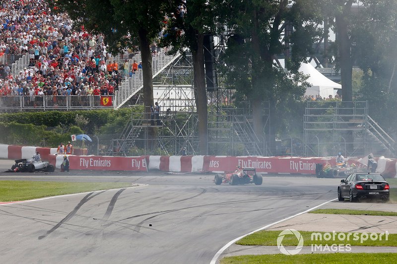 Kimi Raikkonen, Ferrari F14T, Sergio Perez, Force India VJM07 Mercedes, et Felipe Massa, Williams FW36 Mercedes