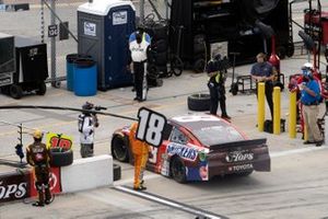 Kyle Busch, Joe Gibbs Racing, Toyota Camry Snickers