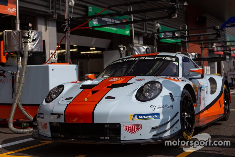 #86 Gulf Racing Porsche 911 RSR: Michael Wainwright, Ben Barker, Thomas Preining