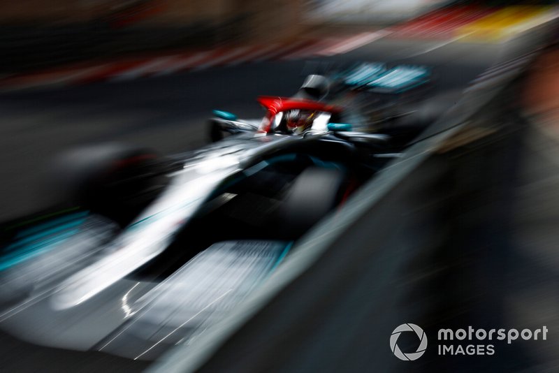 1: Lewis Hamilton, Mercedes AMG F1 W10, 1'10.166
