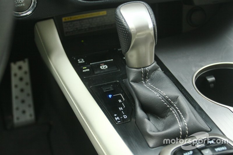 Lexus RX200t