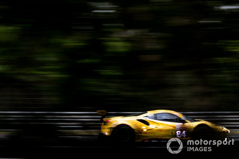 #84 JMW Motorsport, Ferrari 488 GTE: Jonathan Cocker, Jeff Segal, Wei Lu 