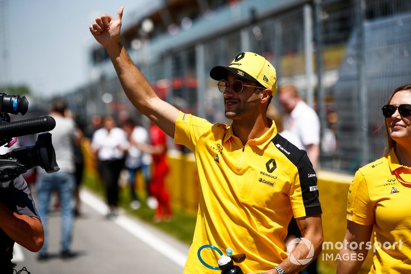 Daniel Ricciardo, Renault F1 Team, alla parata dei piloti