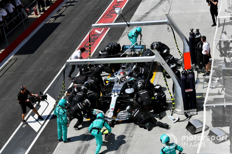 Lewis Hamilton, Mercedes AMG F1 W10, makes a pit stop