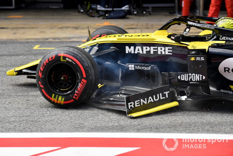 Nico Hulkenberg, Renault R.S. 19, depois de acidente que quebrou sua asa dianteira