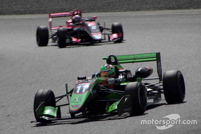 Sacha Fenestraz(B-Max Racing with motopark)