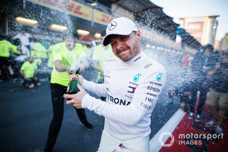 Победитель Валттери Боттас, Mercedes AMG F1