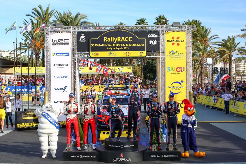 Podio: i vincitori Thierry Neuville, Nicolas Gilsoul, Hyundai Motorsport Hyundai i20 Coupe WRC, al secondo posto Ott Tänak, Martin Järveoja, Toyota Gazoo Racing WRT Toyota Yaris WRC, al terzo posto Dani Sordo, Carlos del Barrio, Hyundai Motorsport Hyundai i20 Coupe WRC