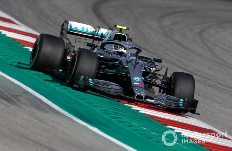 Поул-позишн: Валттери Боттас, Mercedes - 1:32.029