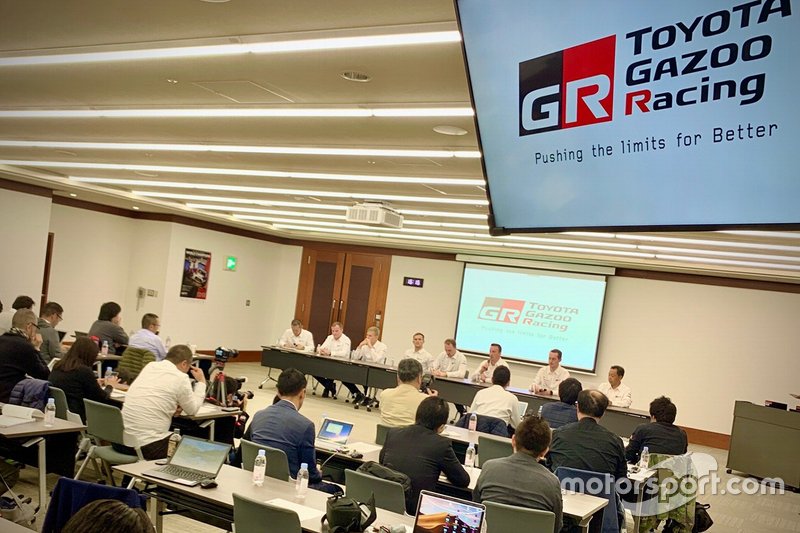 Ott Tänak, Toyota Gazoo Racing, Kris Meeke, Toyota Gazoo Racing, Jari-Matti Latvala, Toyota Gazoo Racing