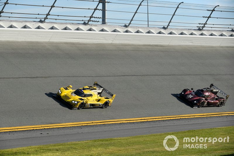 #85 JDC-Miller Motorsports Cadillac DPi, DPi: Matheus Leist, Chris Miller, Tristan Vautier, Juan Piedrahita, #55 Mazda Team Joest Mazda DPi, DPi: Jonathan Bomarito, Harry Tincknell, Ryan Hunter-Reay
