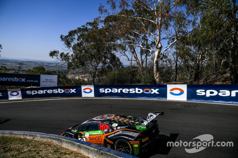 #63 Orange 1 FFF Racing Team Lamborghini Hurracan GT3: Andrea Caldarelli, Marco Mapelli, Dennis Lind