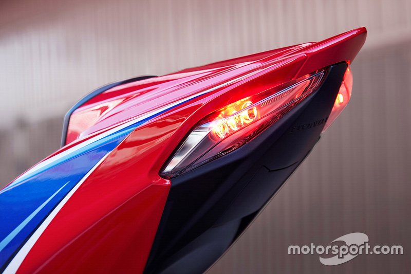 Honda CBR1000RR-R