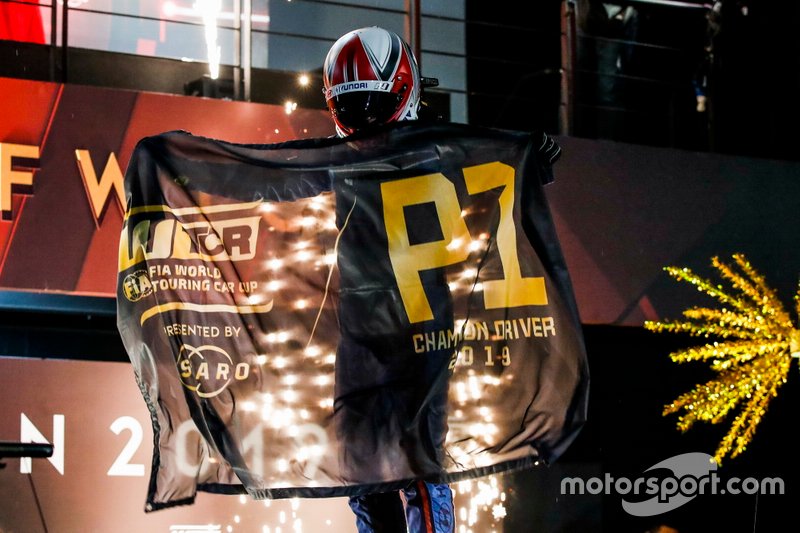 Campeón Norbert Michelisz, BRC Hyundai N Squadra Corse Hyundai i30 N TCR