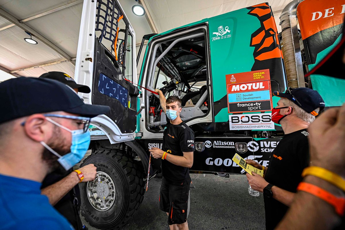 #515 Petronas Team De Rooy Iveco: Hans Stacey, Anton Van Limpt, Randy Smits