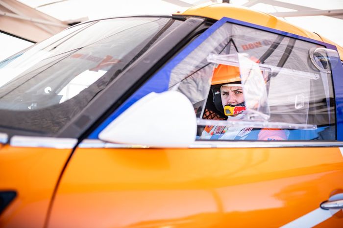 #238 X-Raid Mini John Cooper Works Rally Mini: Laia Sanz