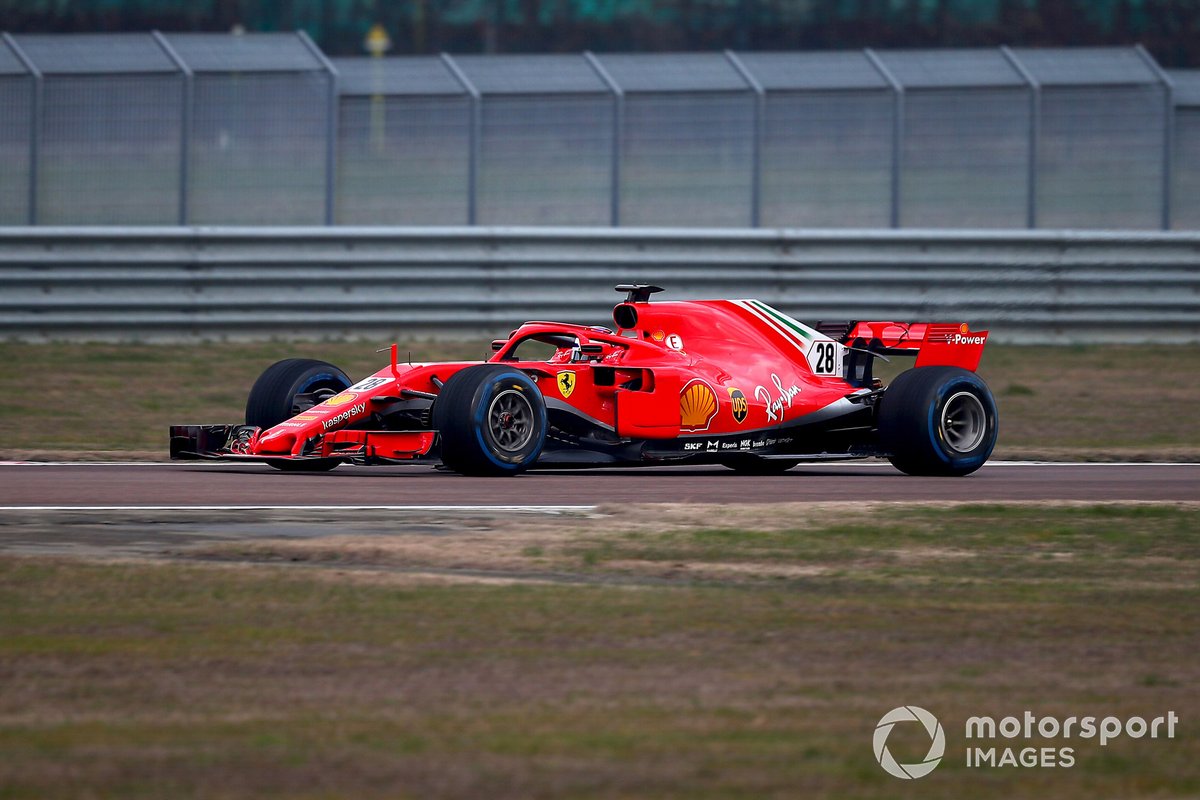 Giuliano Alesi maakt kennis met Formule 1-materiaal