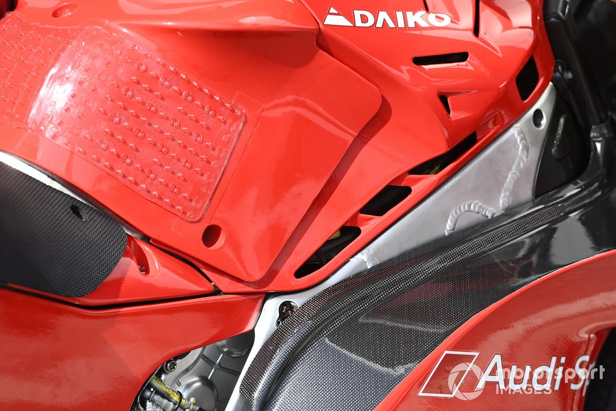 Detalle de la moto Ducati Team