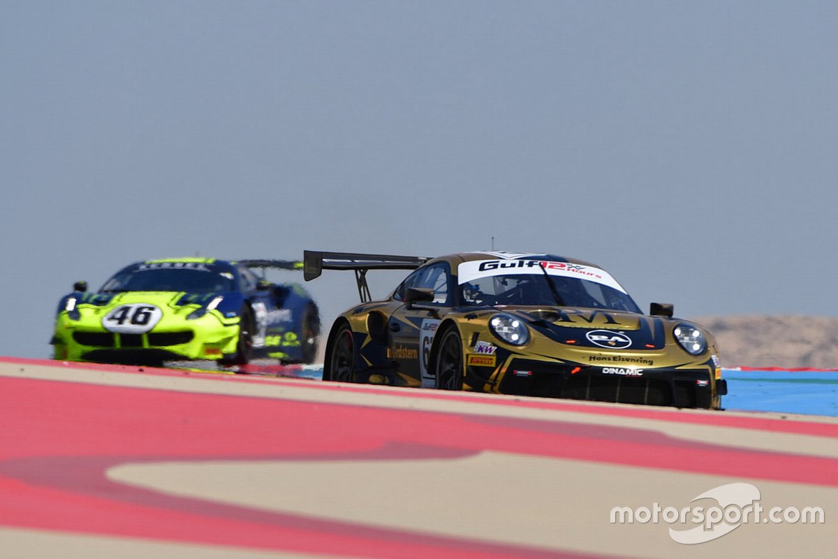 #67 Dinamic Motorsport, Porsche 911 GT3R: Roberto Pampinini, Mauro Calamia, Stefano Monaco