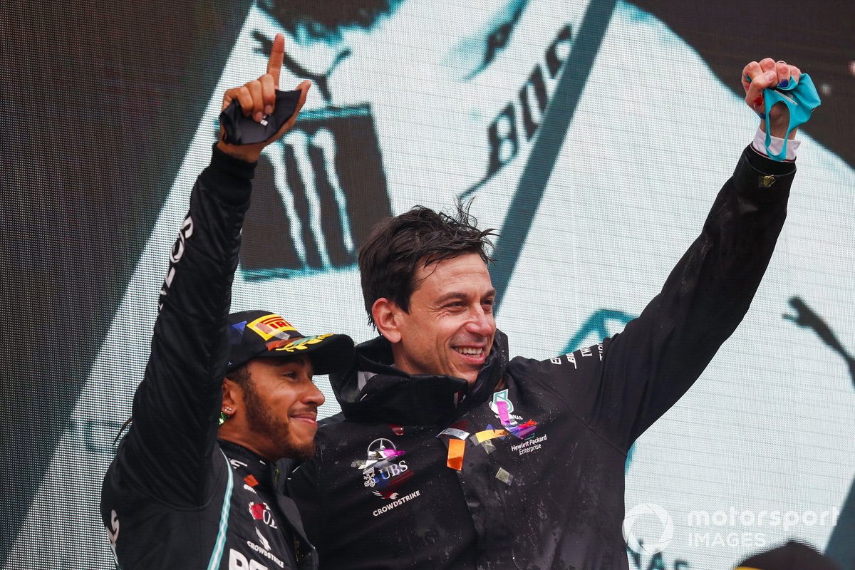 Lewis Hamilton, Mercedes-AMG F1, on the podium after winning the race, to take his 7th World Championship title, with Toto Wolff, Executive Director (Business), Mercedes AMG