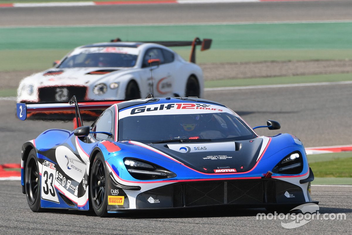 #33 2 Seas Motorsport, McLaren 720S GT3: Isa Bin Abdullah Alkhalifa, Ben Barnicoat, Martin Kodric