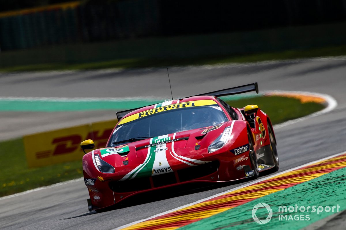#52 AF Corse Ferrari 488 GTE EVO: Daniel Serra, Miguel Molina
